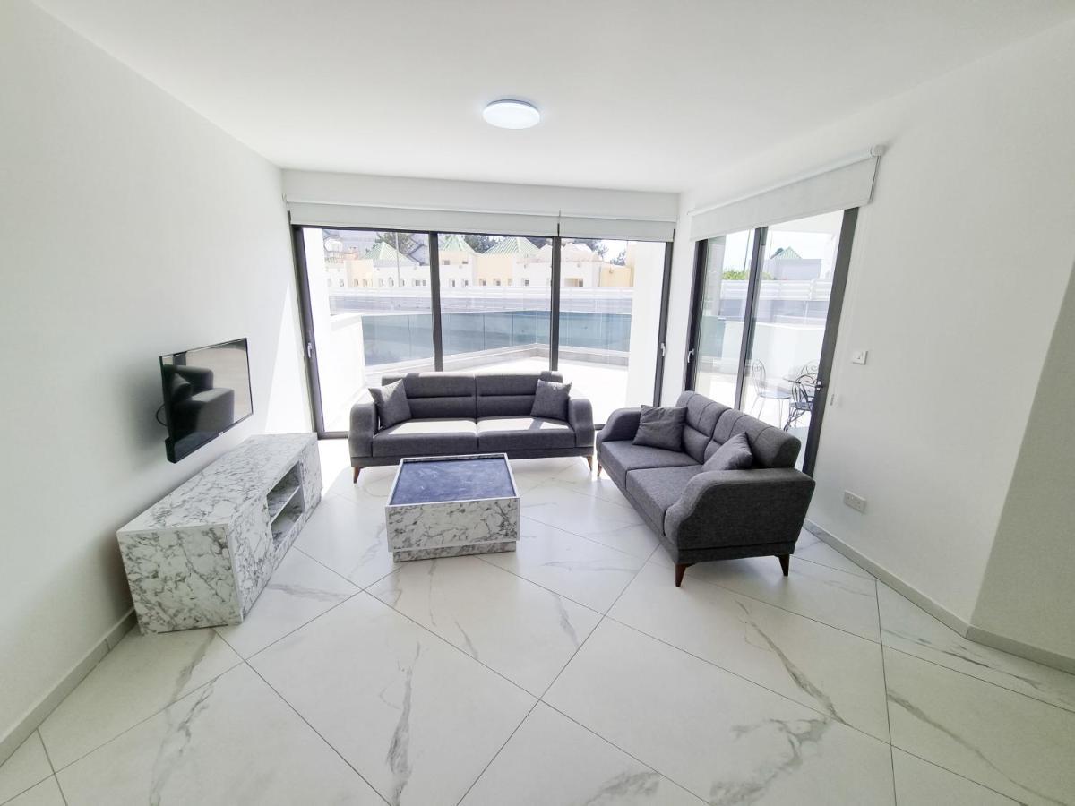 Shades Of Blue Apartment Larnaca Luaran gambar